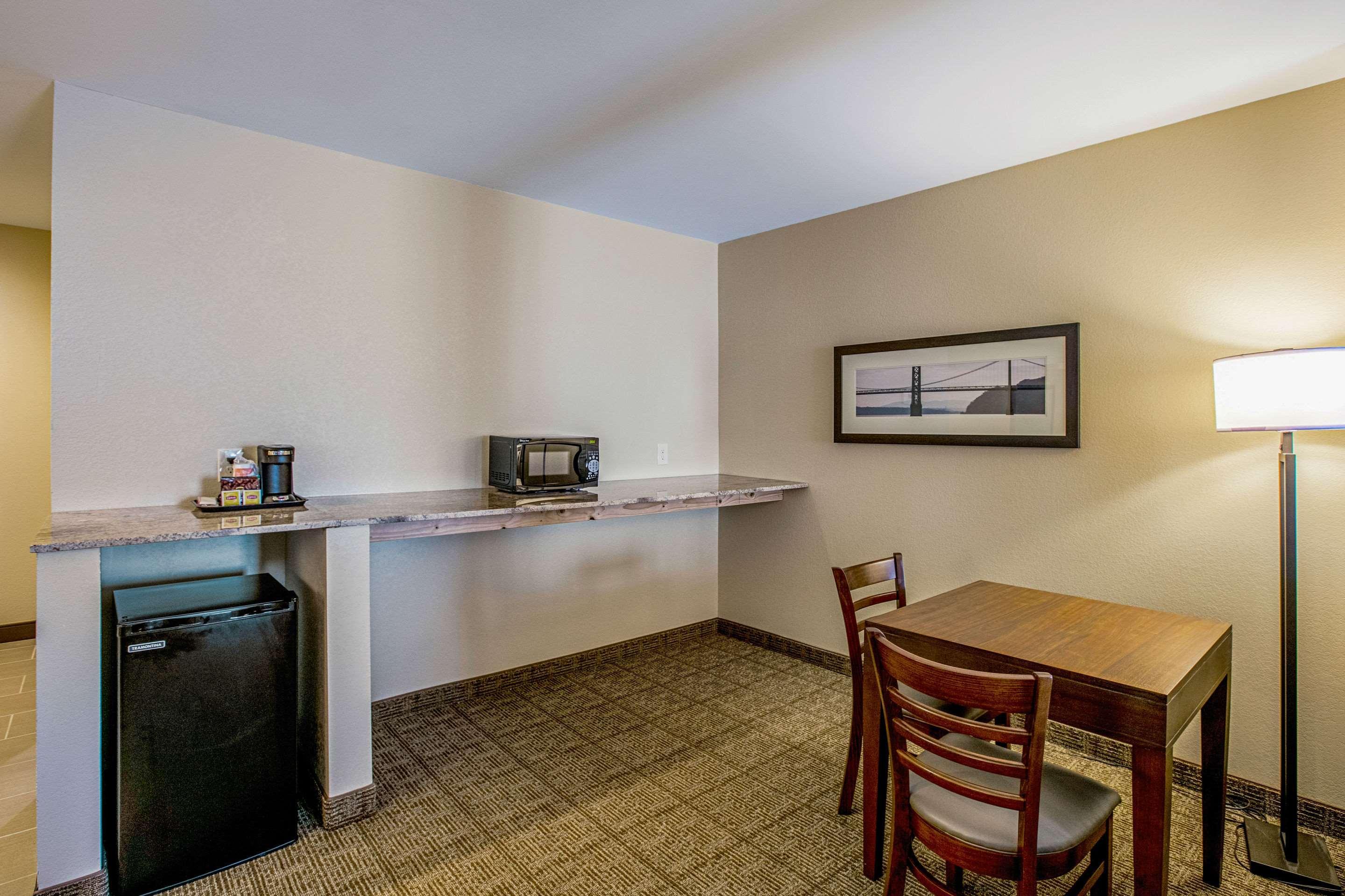 Comfort Suites Fishkill Near Interstate 84 Exterior foto